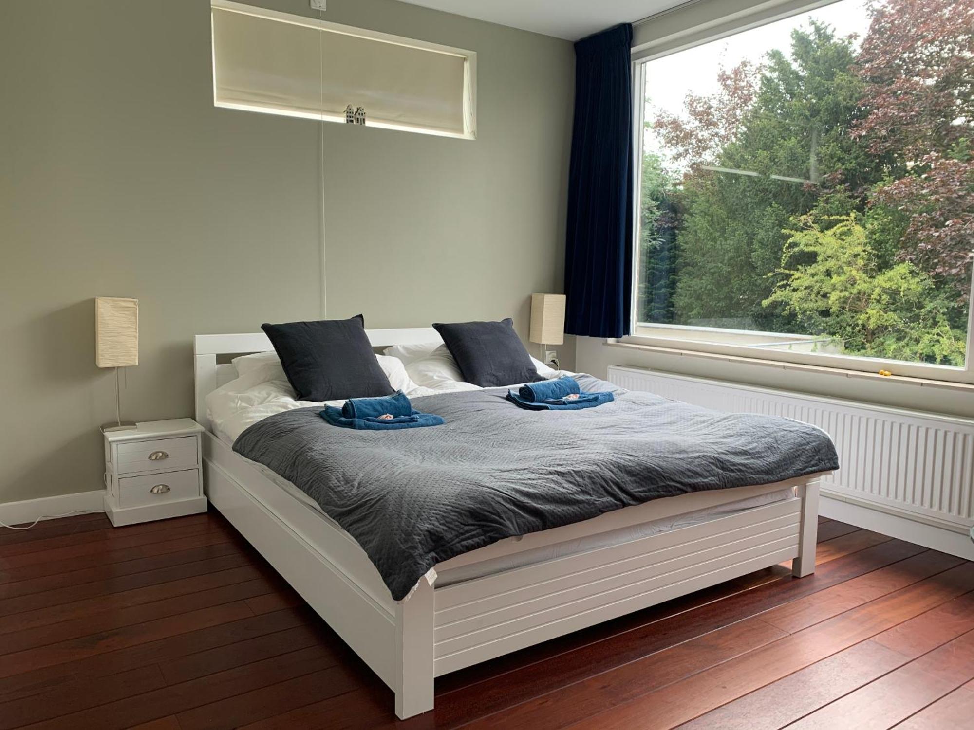 Villa Cosy Central Incl Jacuzzi Near Trainstation, Beach And City Heemstede Zewnętrze zdjęcie
